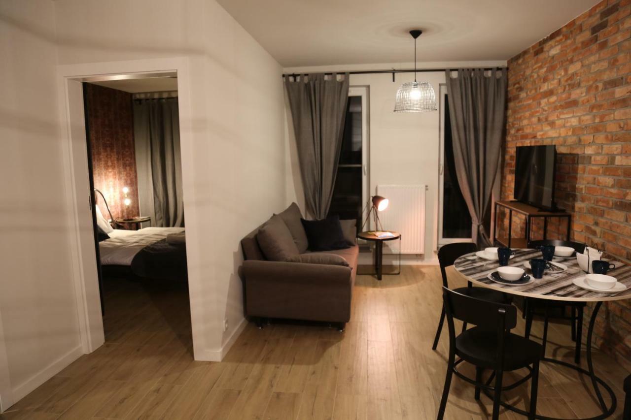 Concept Red Apartment Krakow Ngoại thất bức ảnh